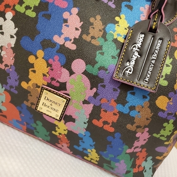 NWT Disney Dooney & Bourke Mickey Silhouette 10th Anniversary Large Tote - Picture 4 of 10